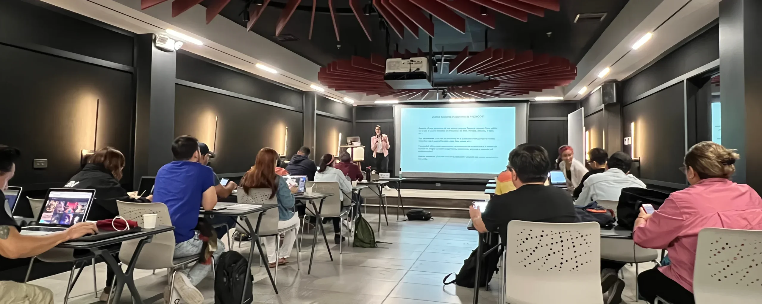 Masterclass de EscuelaSM en auditorio